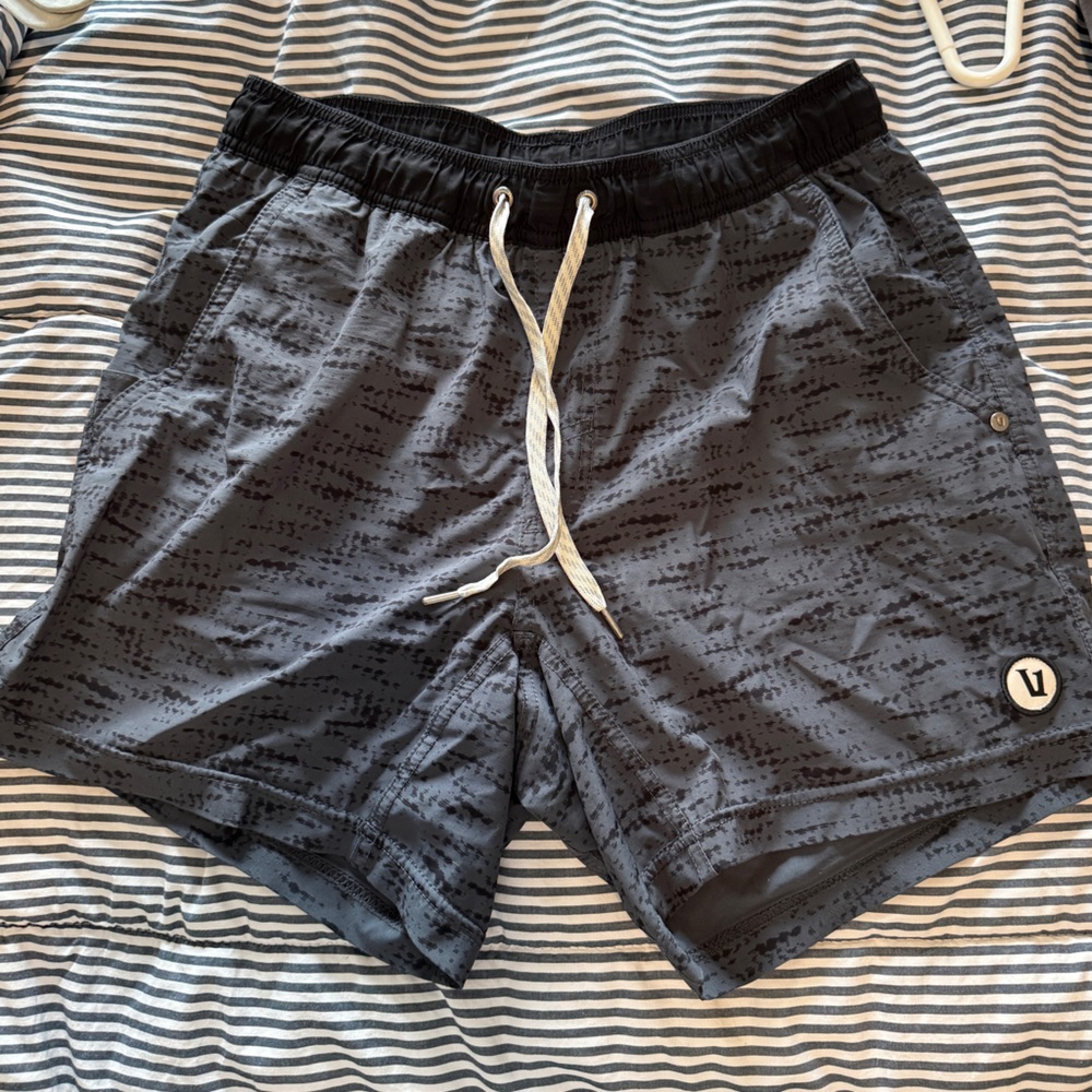 Vuori Black and Gray Kore Shorts (Lined)